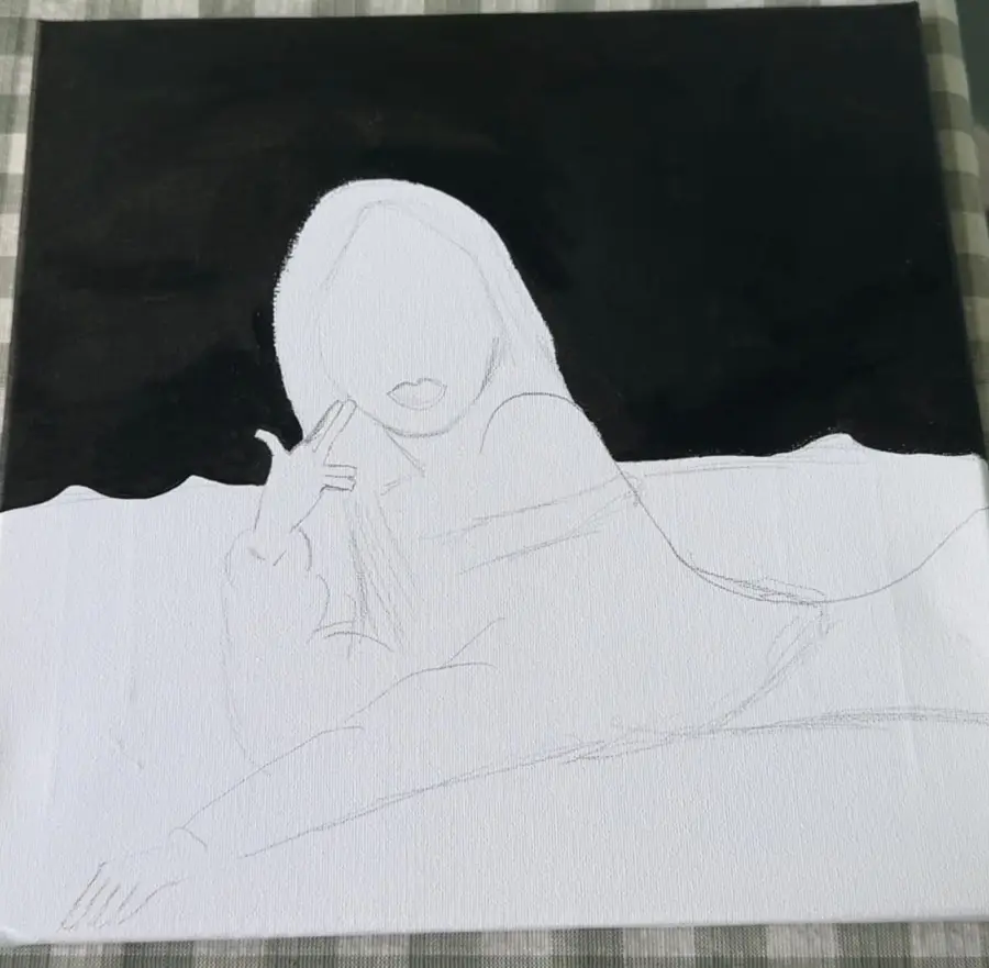 The same outline with the background blocked in black
